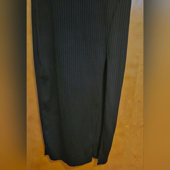 Boohoo Mid way black ribbed crew neck  dress size 6 * - Picture 2 of 4